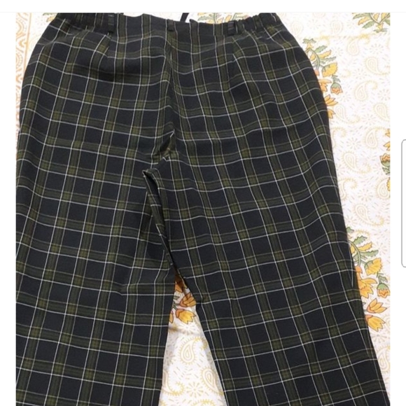 Black & Green Formal Trousers for women - Picture 4 of 5
